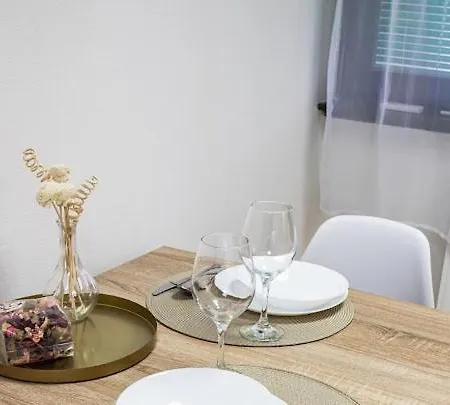 Apartment Center Cozy